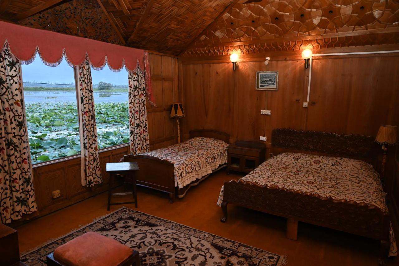 מלון Srīnagar Kings Houseboats מראה חיצוני תמונה