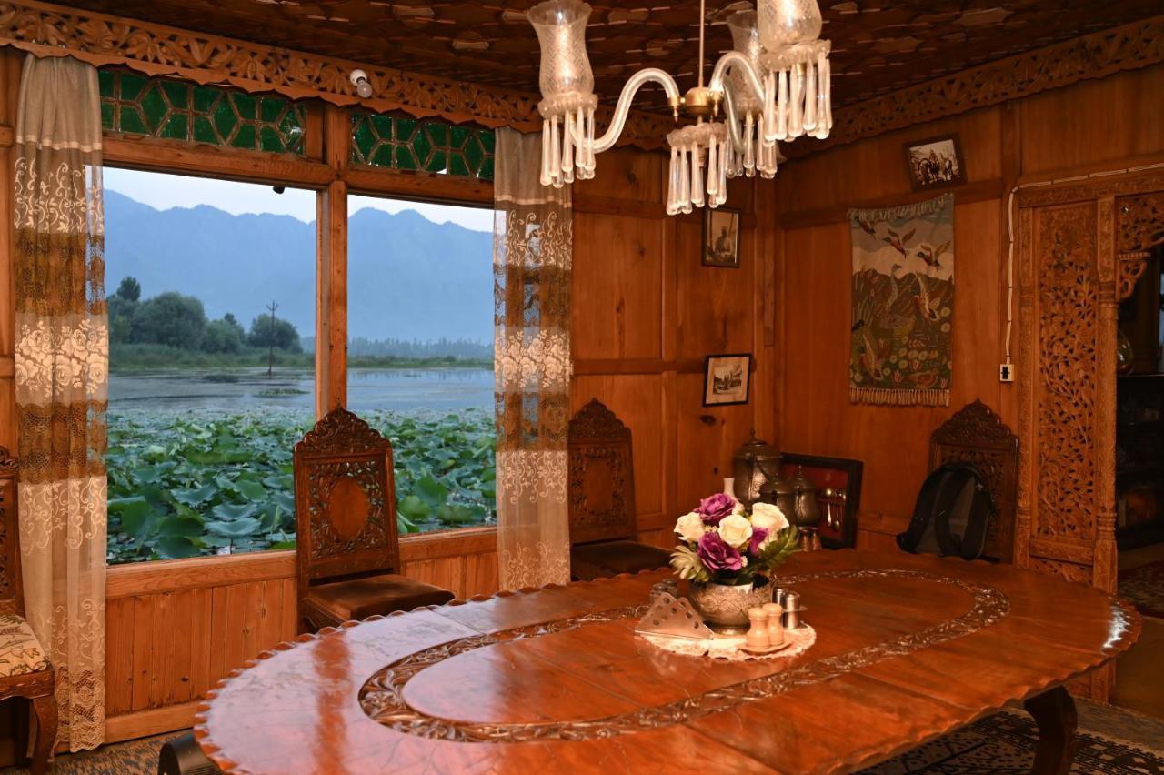 מלון Srīnagar Kings Houseboats מראה חיצוני תמונה