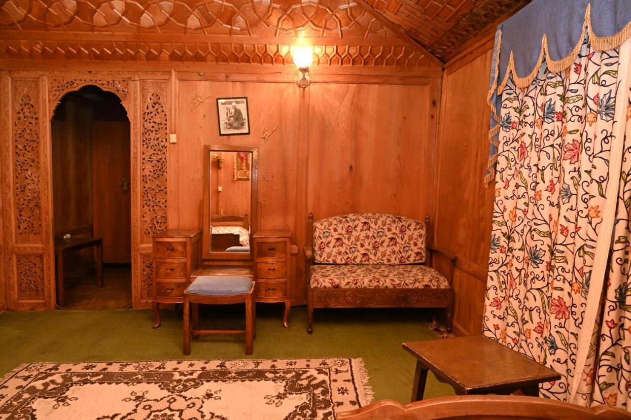 מלון Srīnagar Kings Houseboats מראה חיצוני תמונה