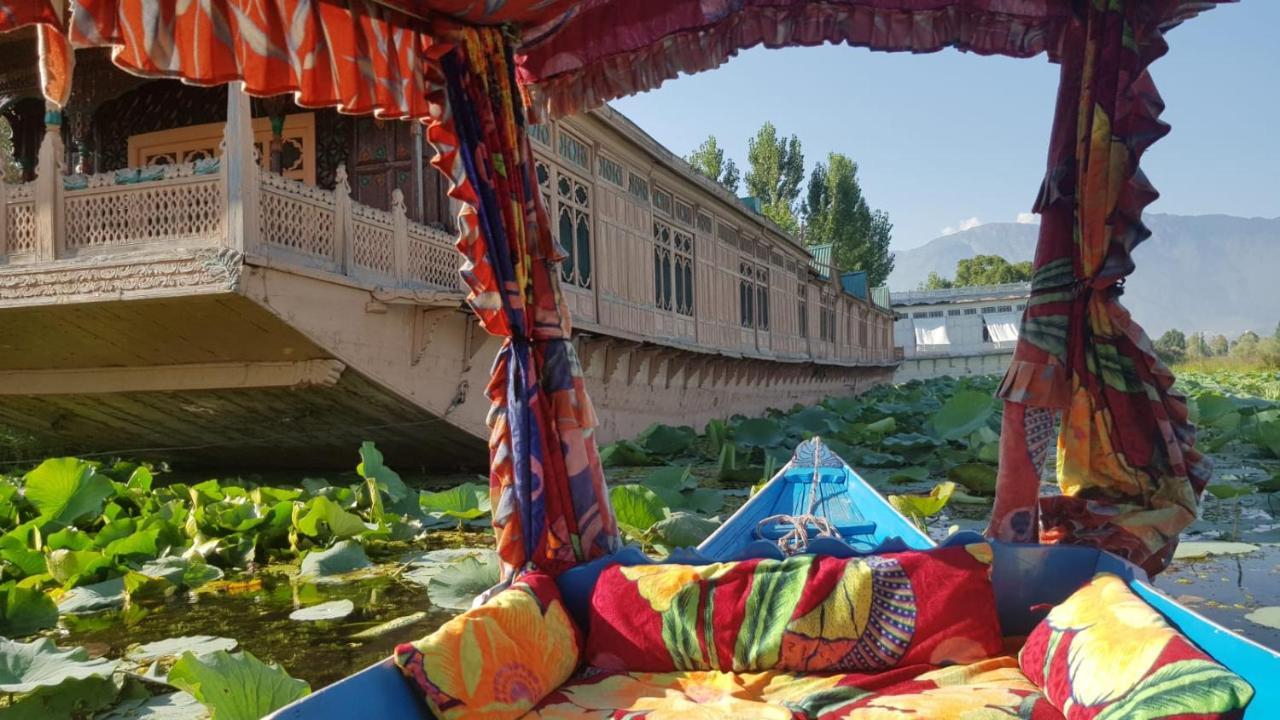 מלון Srīnagar Kings Houseboats מראה חיצוני תמונה