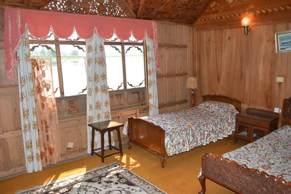 מלון Srīnagar Kings Houseboats חדר תמונה