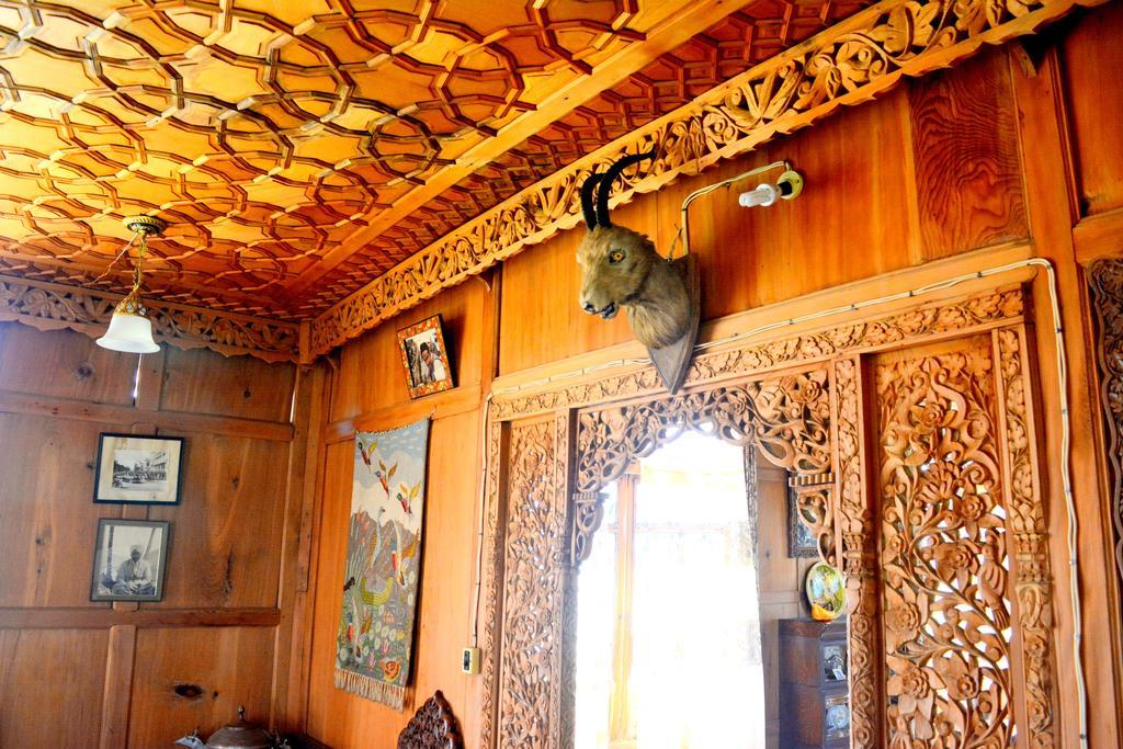 מלון Srīnagar Kings Houseboats מראה חיצוני תמונה