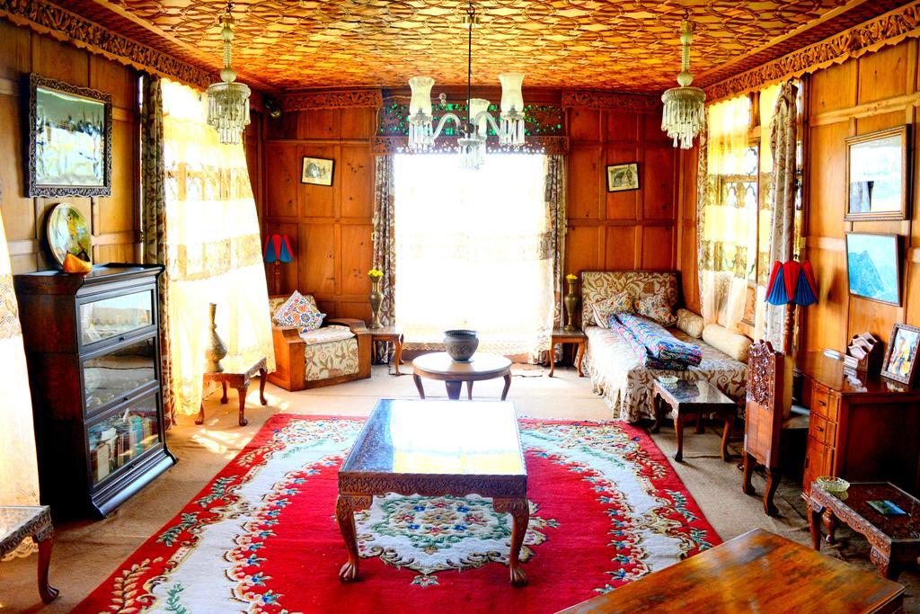 מלון Srīnagar Kings Houseboats מראה חיצוני תמונה